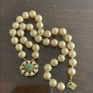 Vintage pearl bracelet